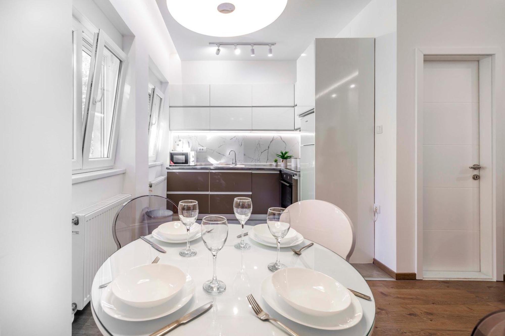 Silver Apartment Νόβι Σαντ Εξωτερικό φωτογραφία